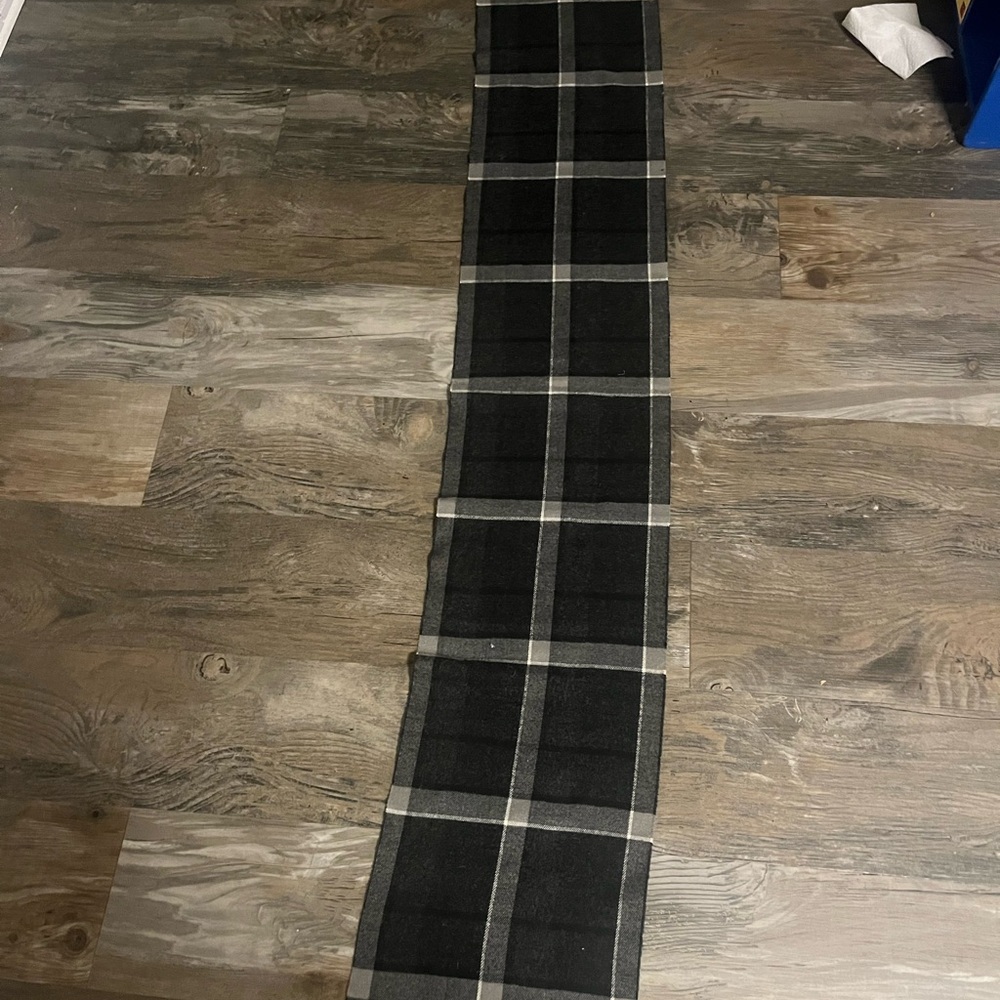 Grey Wool Scarf - Picture 2 of 2